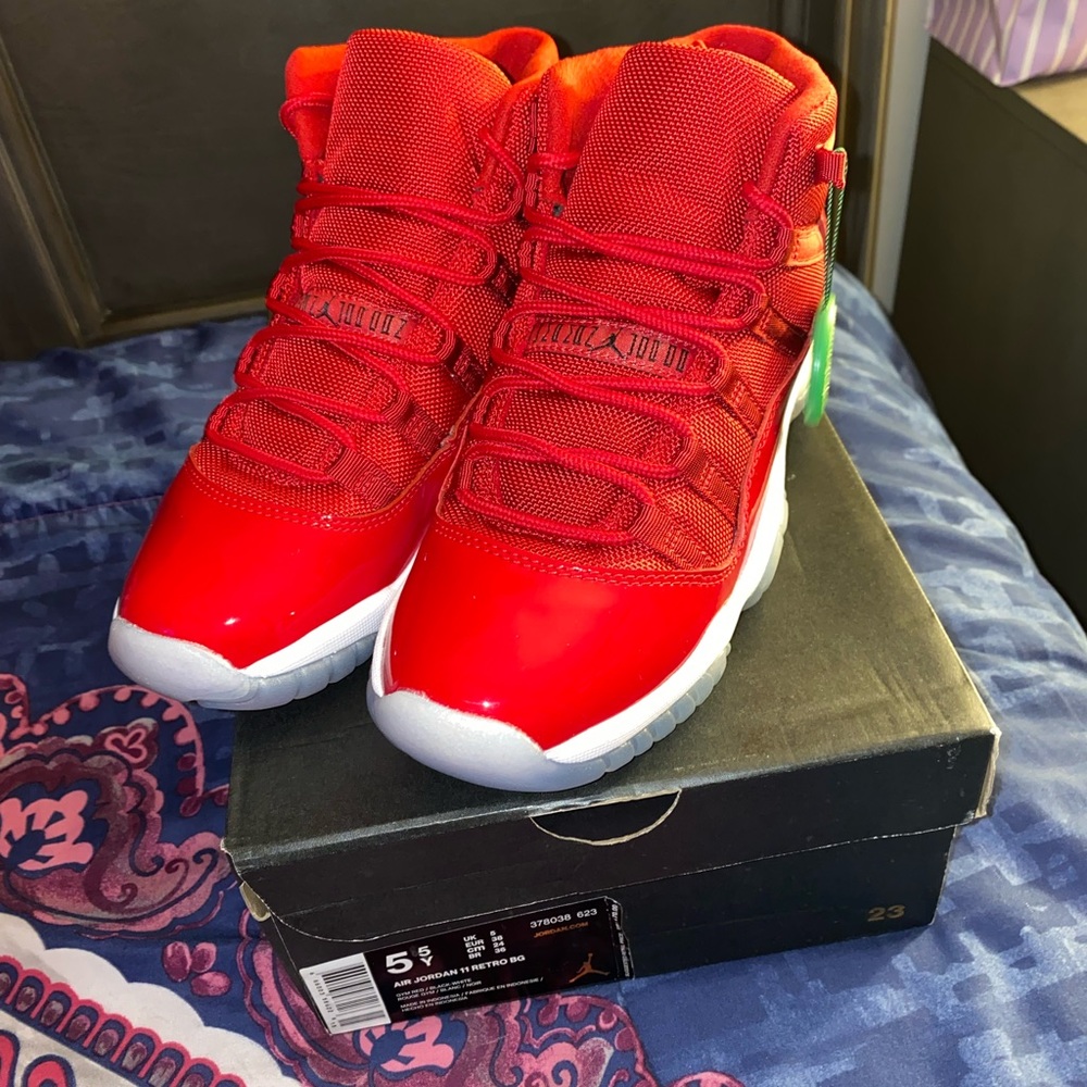 Brand New Grade School Air Jordan 11
